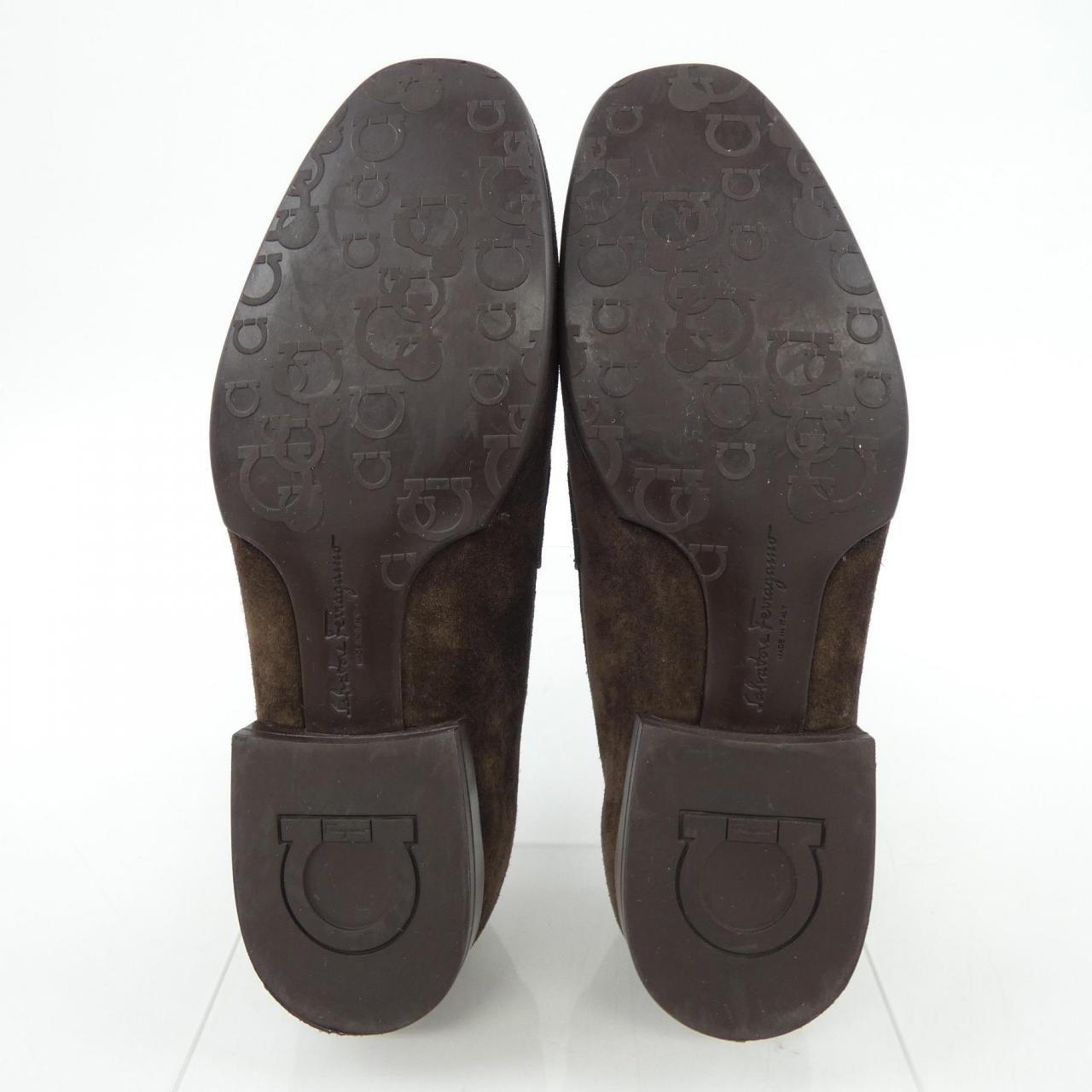 サルヴァトーレ フェラガモ レザーシューズ