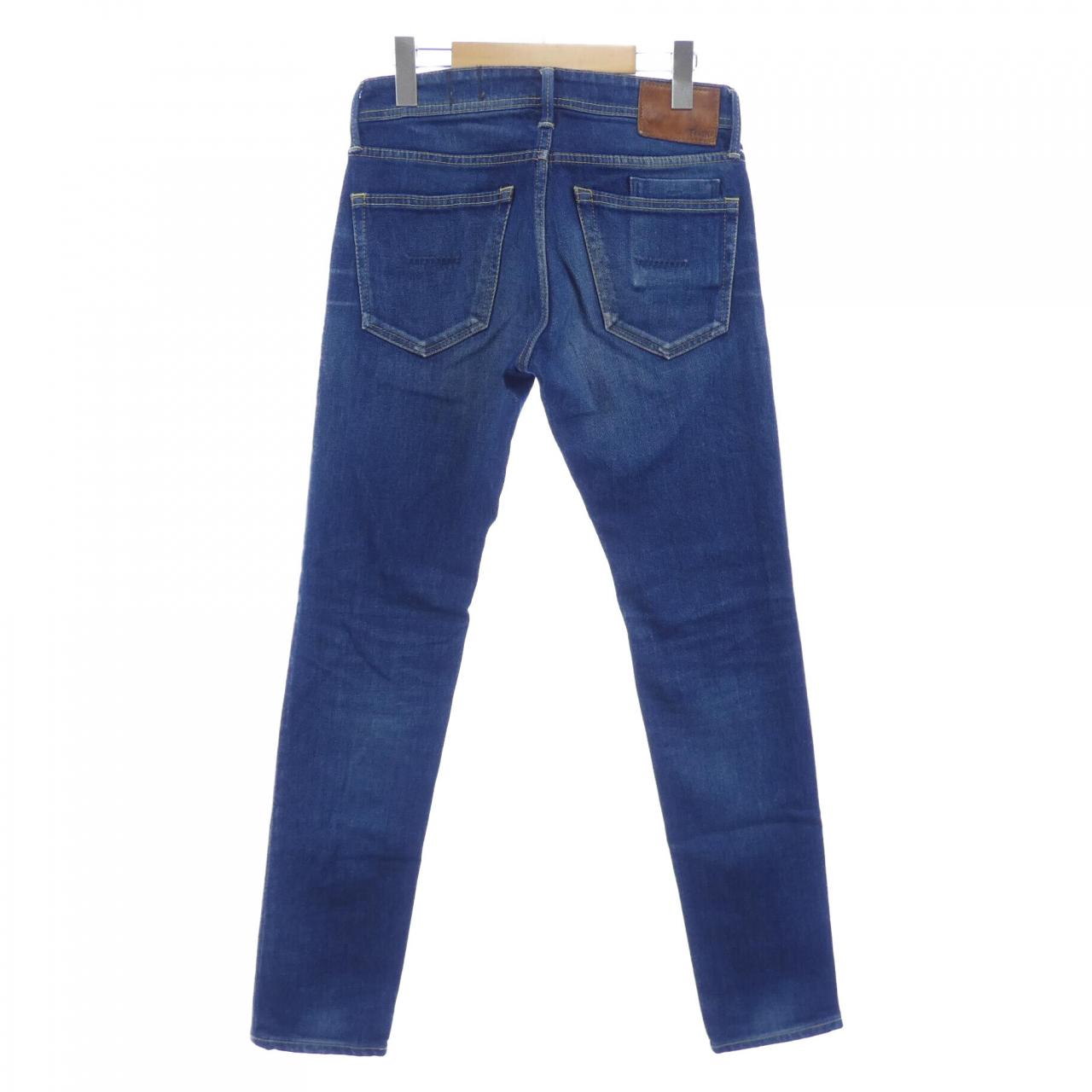 ヤヌークジーンズ