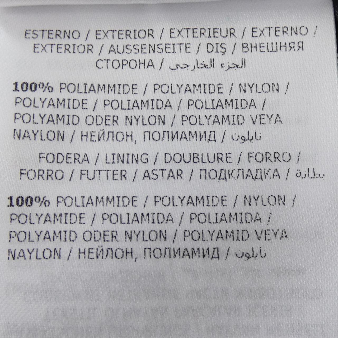 モンクレール MONTCLA ダウンジャケット