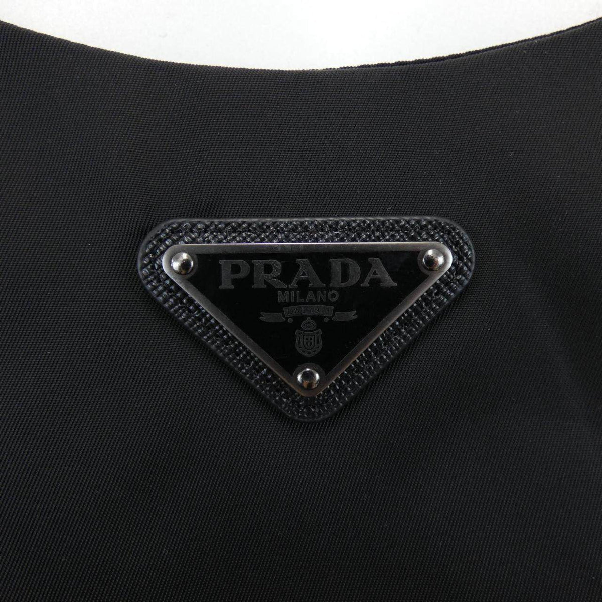プラダ トライアングルロゴ Re-Nylon ノースリーブドレス