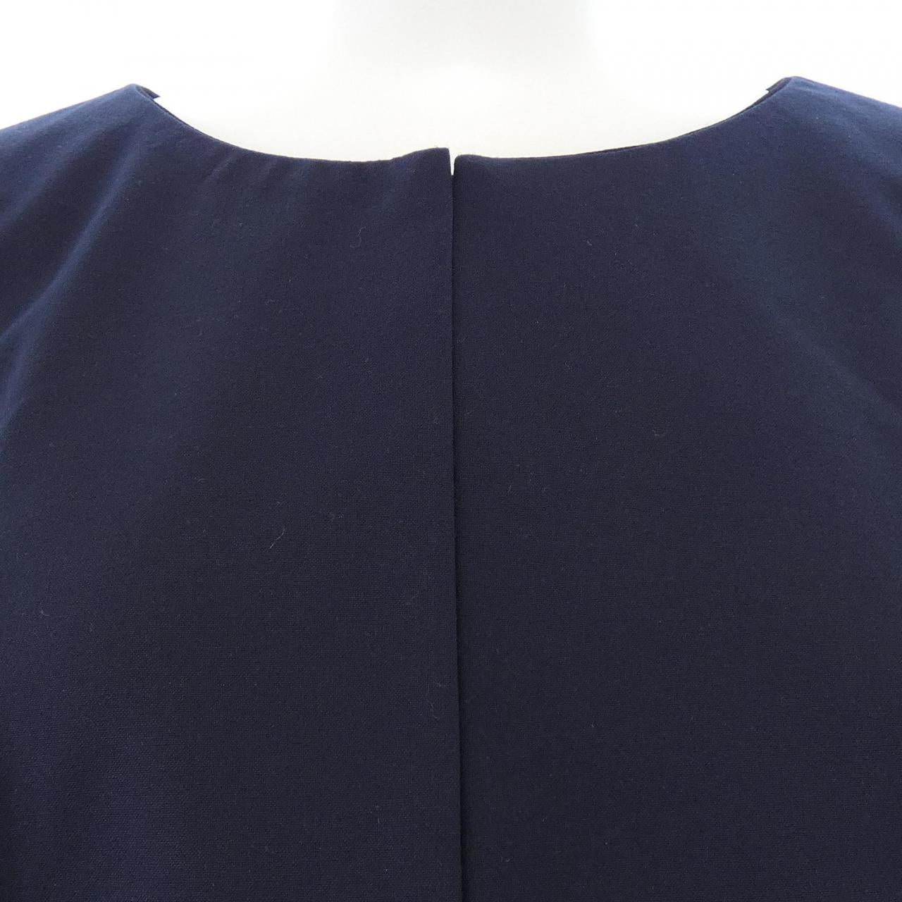 トッカ ノーカラージャケット
