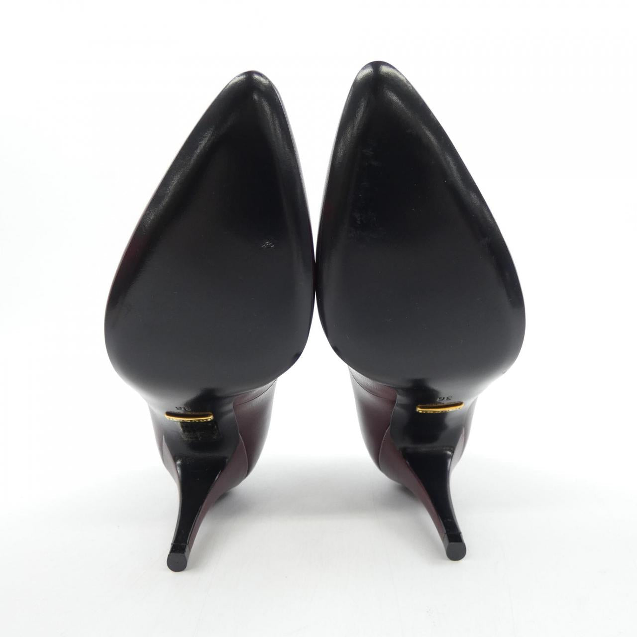 グッチ 589769 C9D00 パンプス