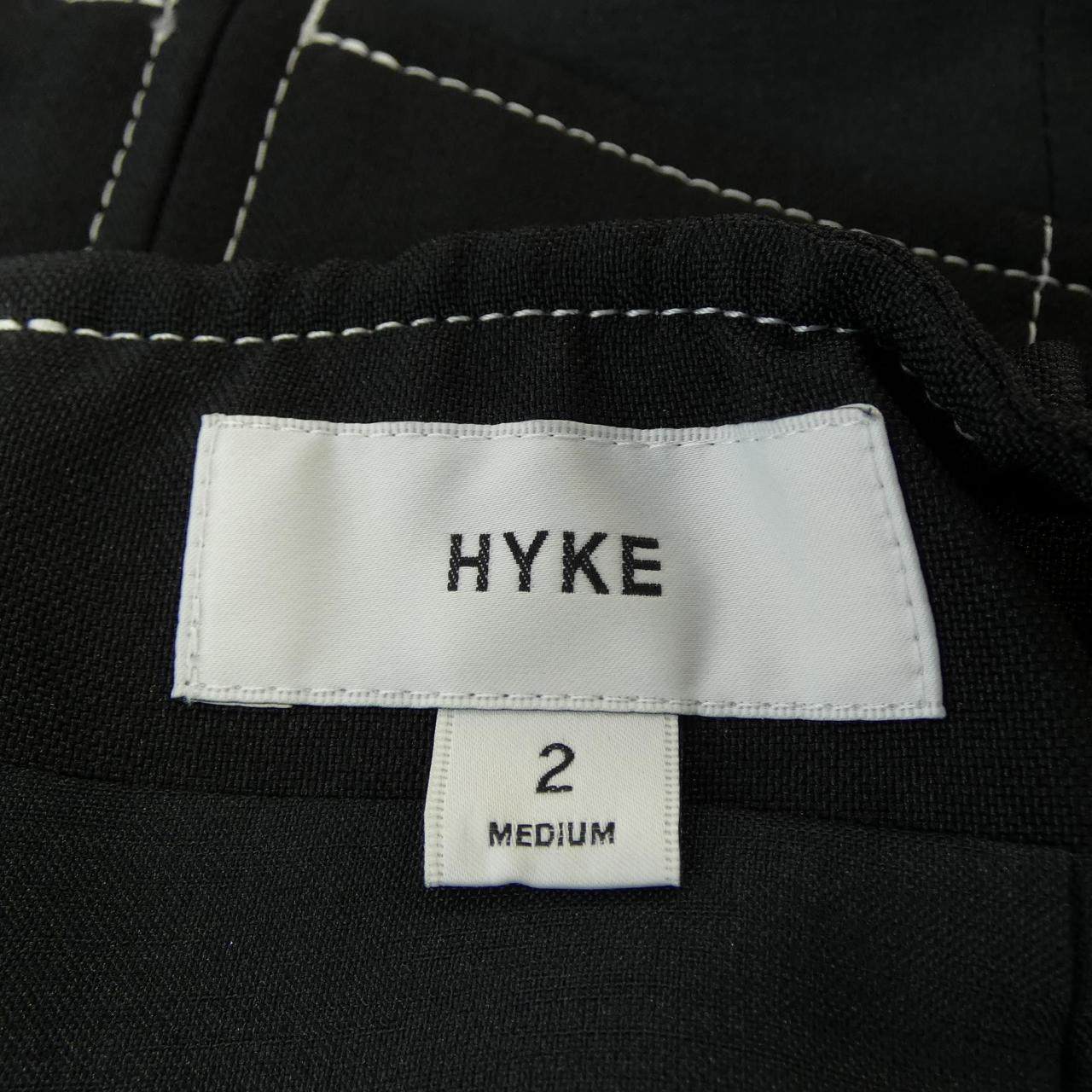 ハイク トップス