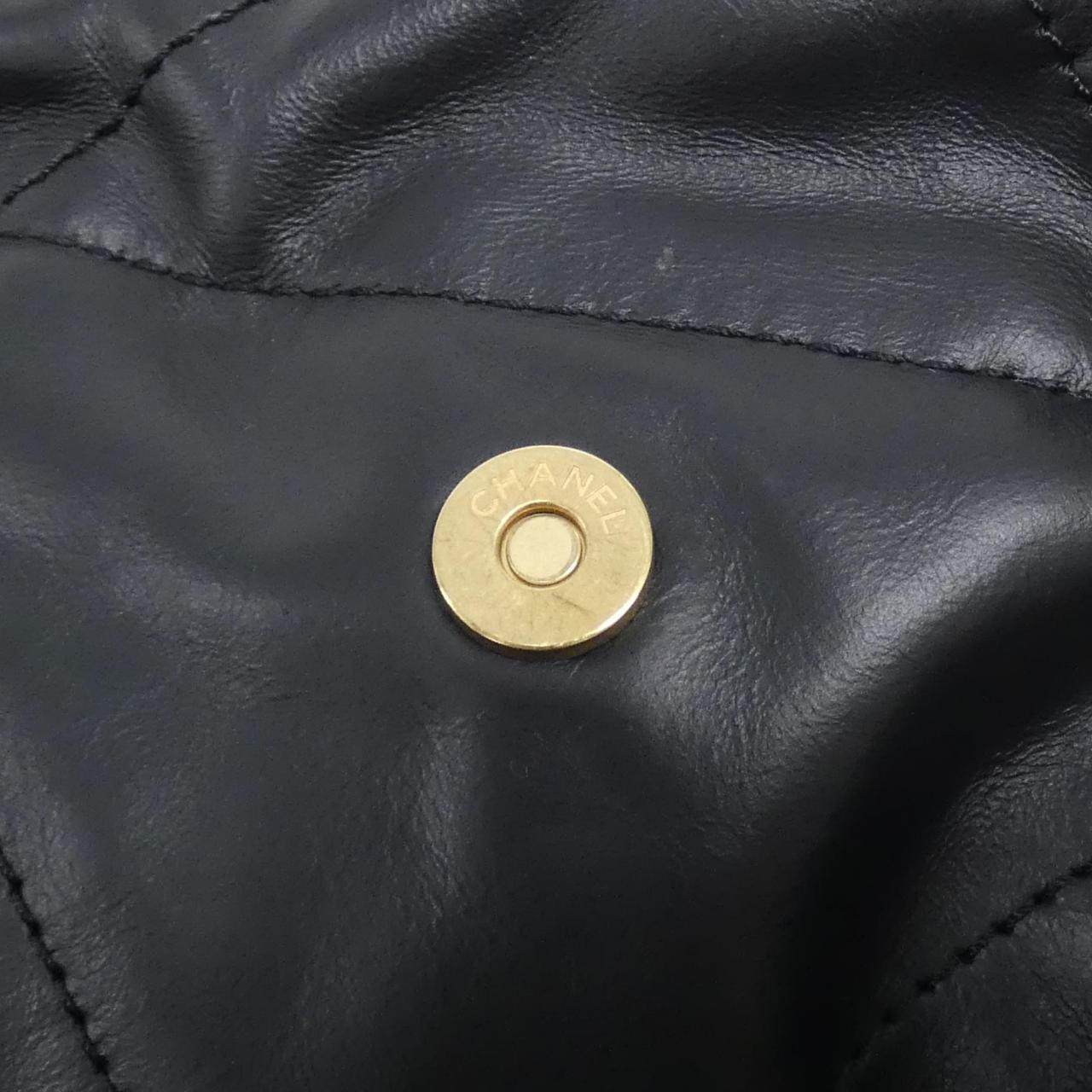 シャネル シャネル22ライン カーフ ショルダーバッグ
