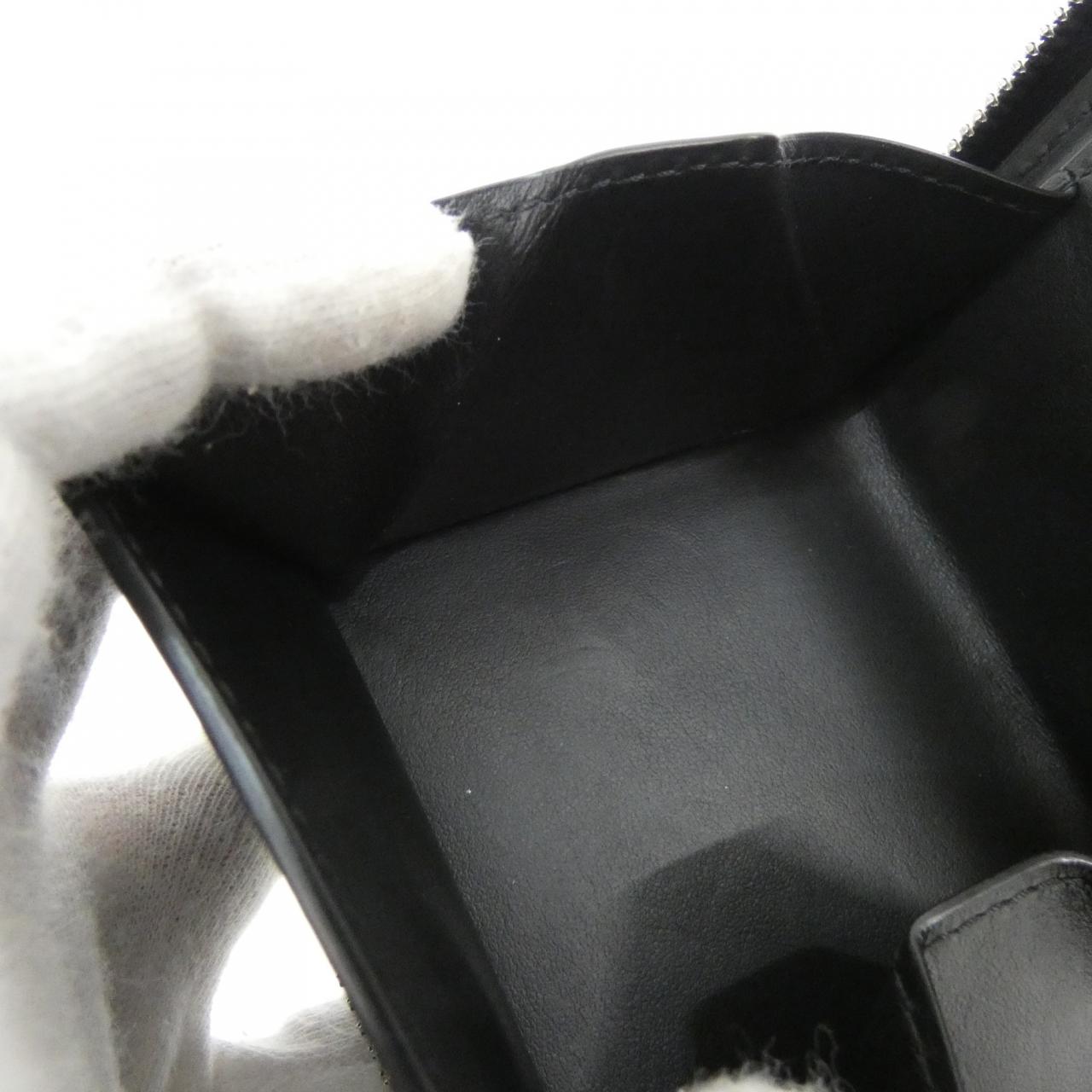 ボッテガヴェネタ カーフ財布