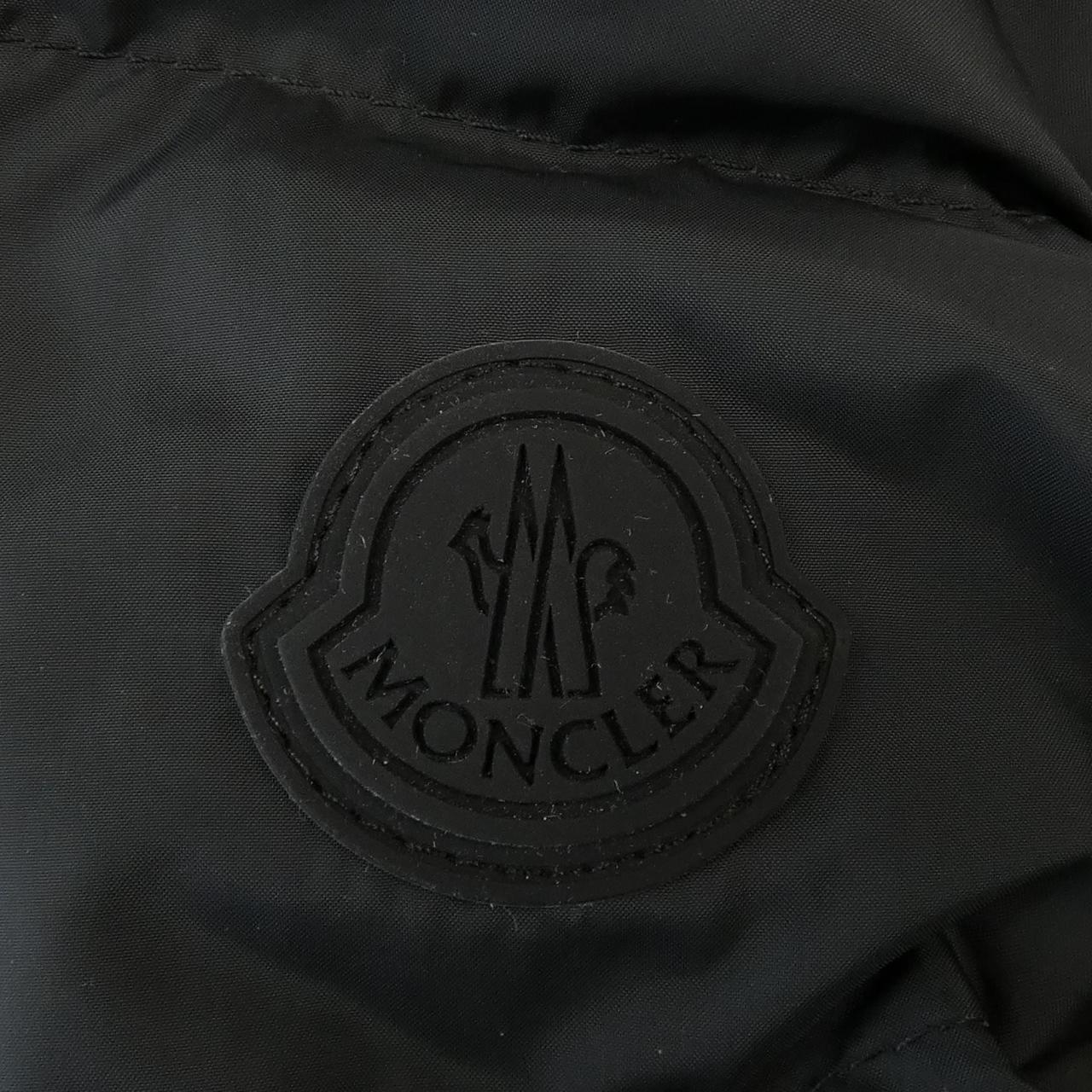 モンクレール VERNASCA ダウンジャケット
