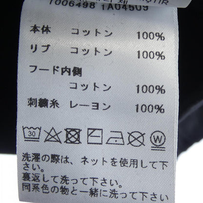 ヴェルサーチェ パーカー
