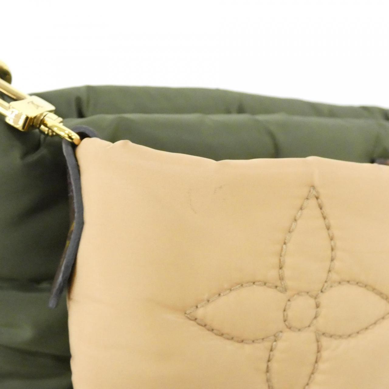 ルイヴィトン LVピロー マキシ ミュルティ ポシェット アクセソワール リサイクルナイロン ショルダーバッグ