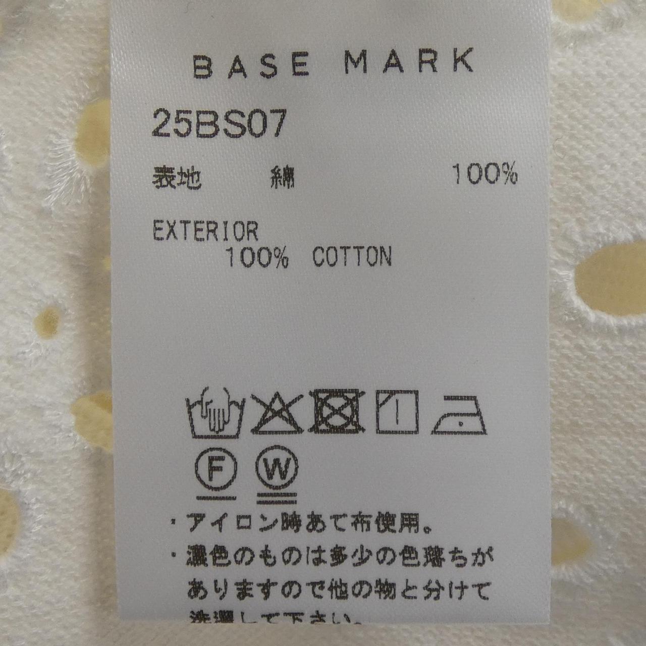 ベースマーク トップス