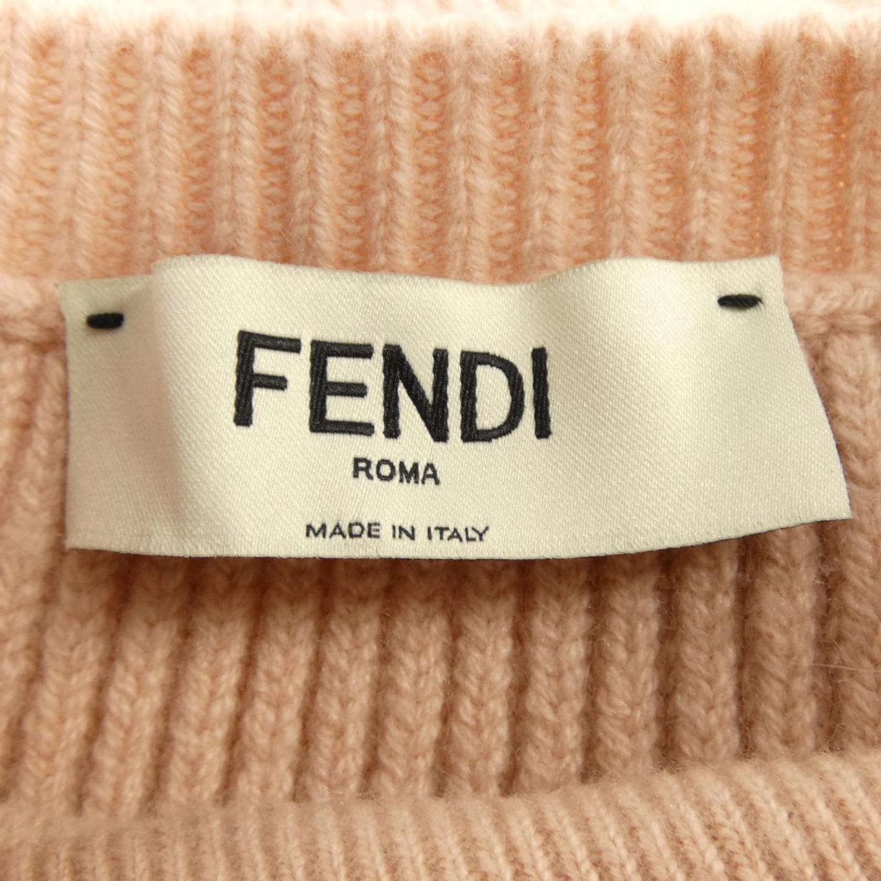 フェンディ カシミヤ混アンサンブル