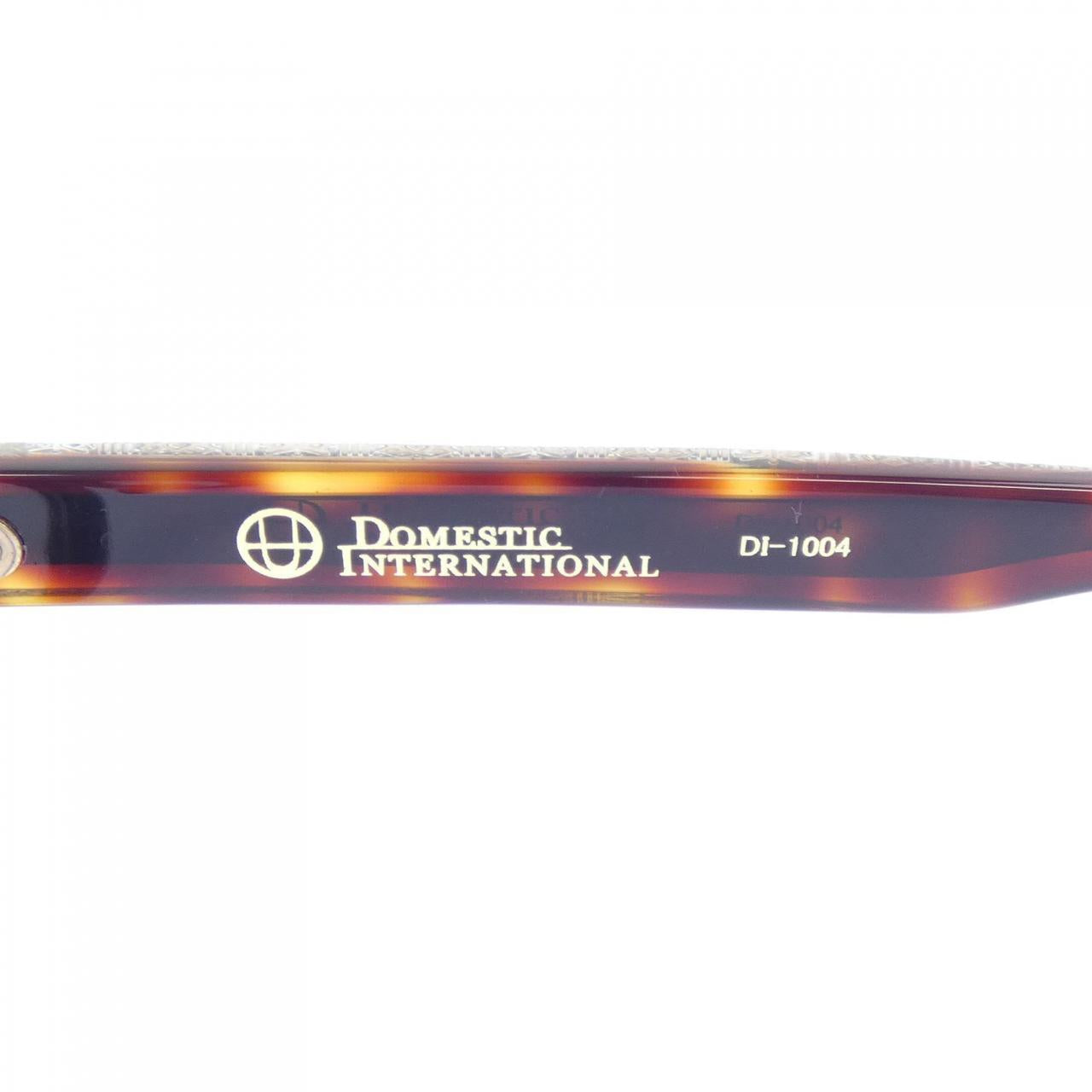 DOMESTIC INTERNATION アイウェア