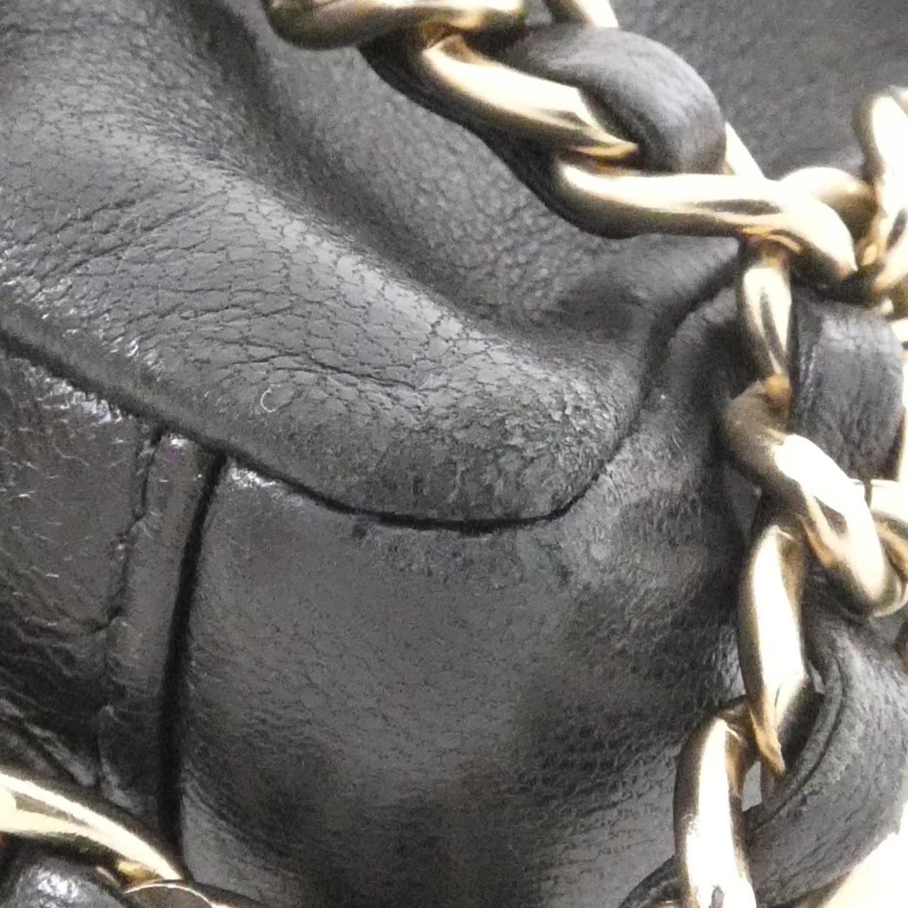 シャネル ラム ショルダーバッグ