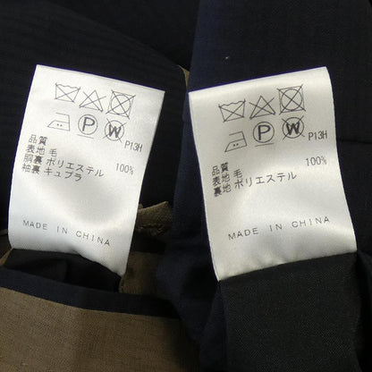 ゴタイリク スーツ