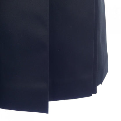 プラダ トライアングルロゴ RE-NYLON スカート
