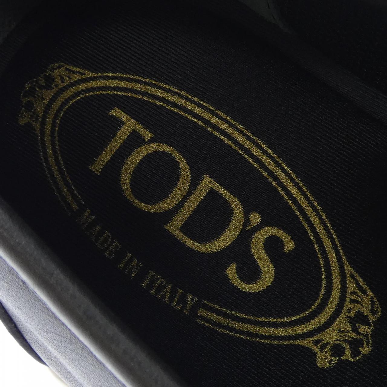 トッズ スニーカー