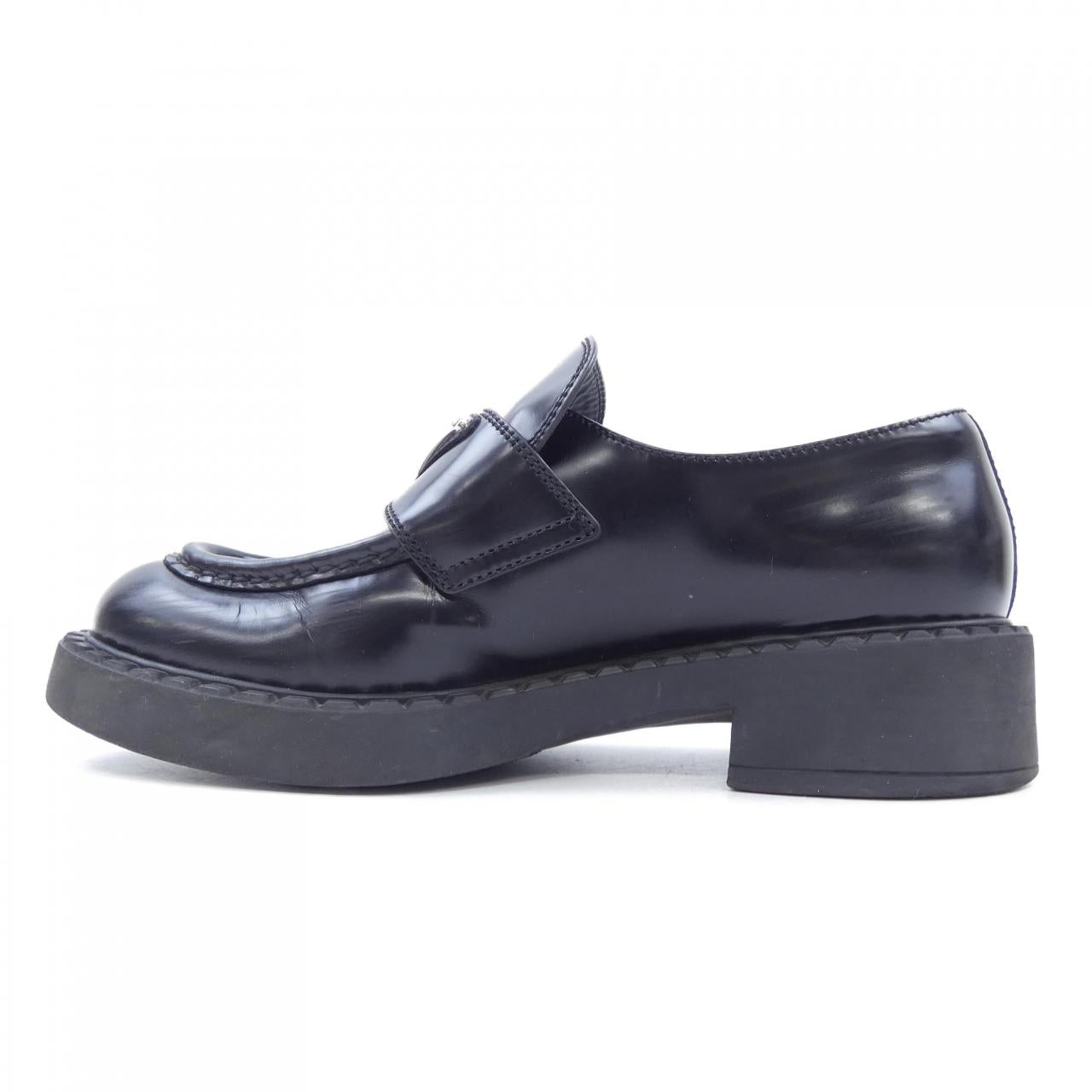 プラダ チョコレートローファー トライアングルロゴ レザーローファー