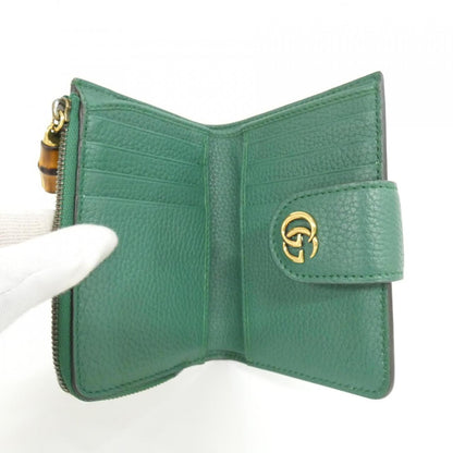 グッチ レザー二つ折り財布