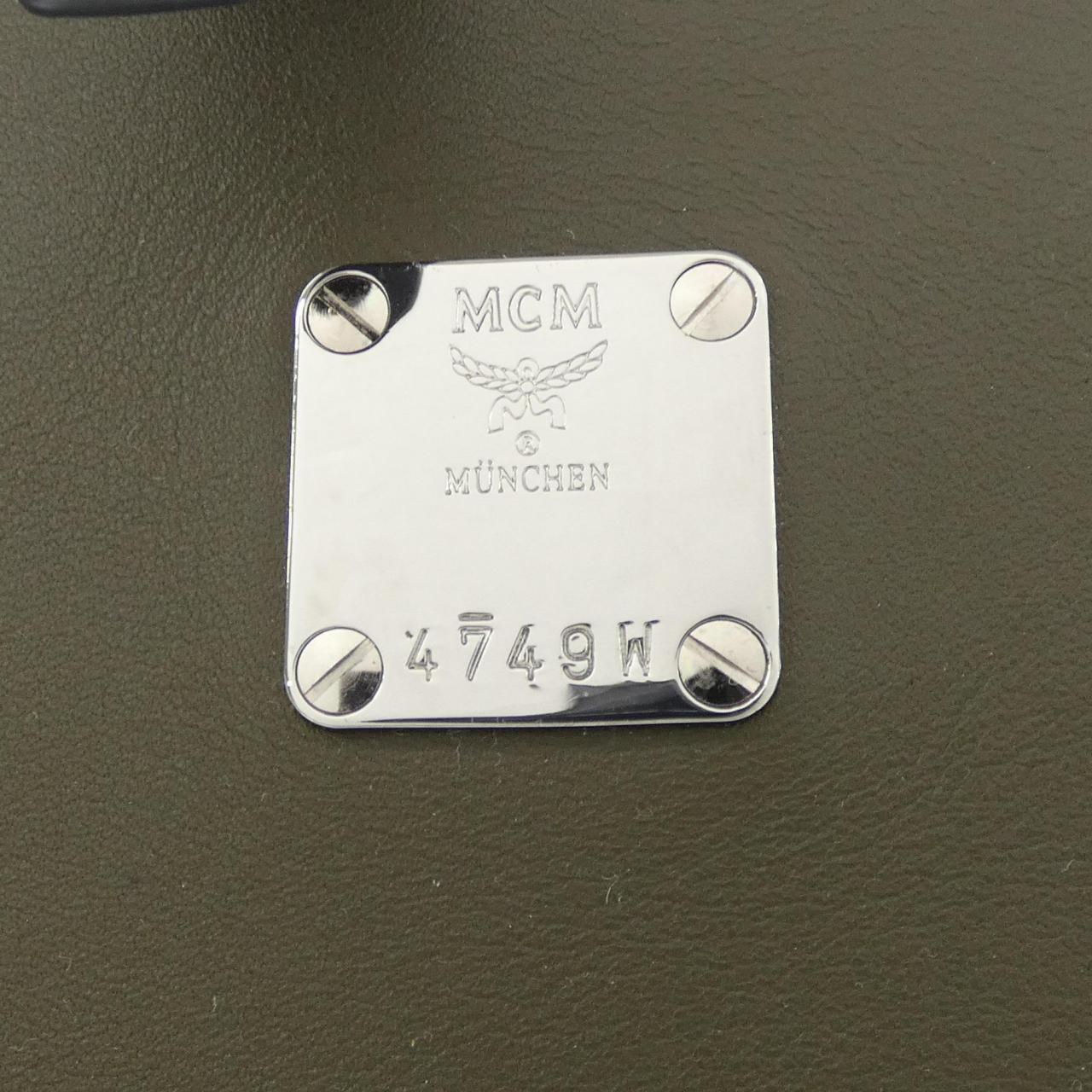 エムシーエム レザーリュックサック