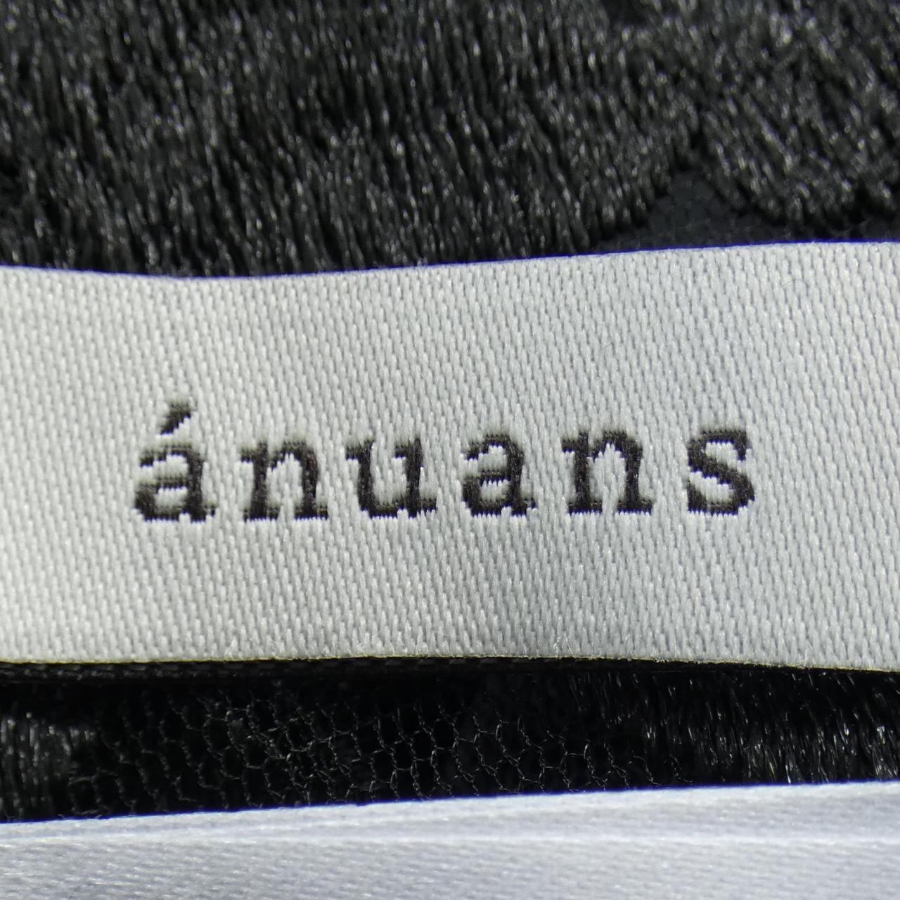 ANUANS トップス
