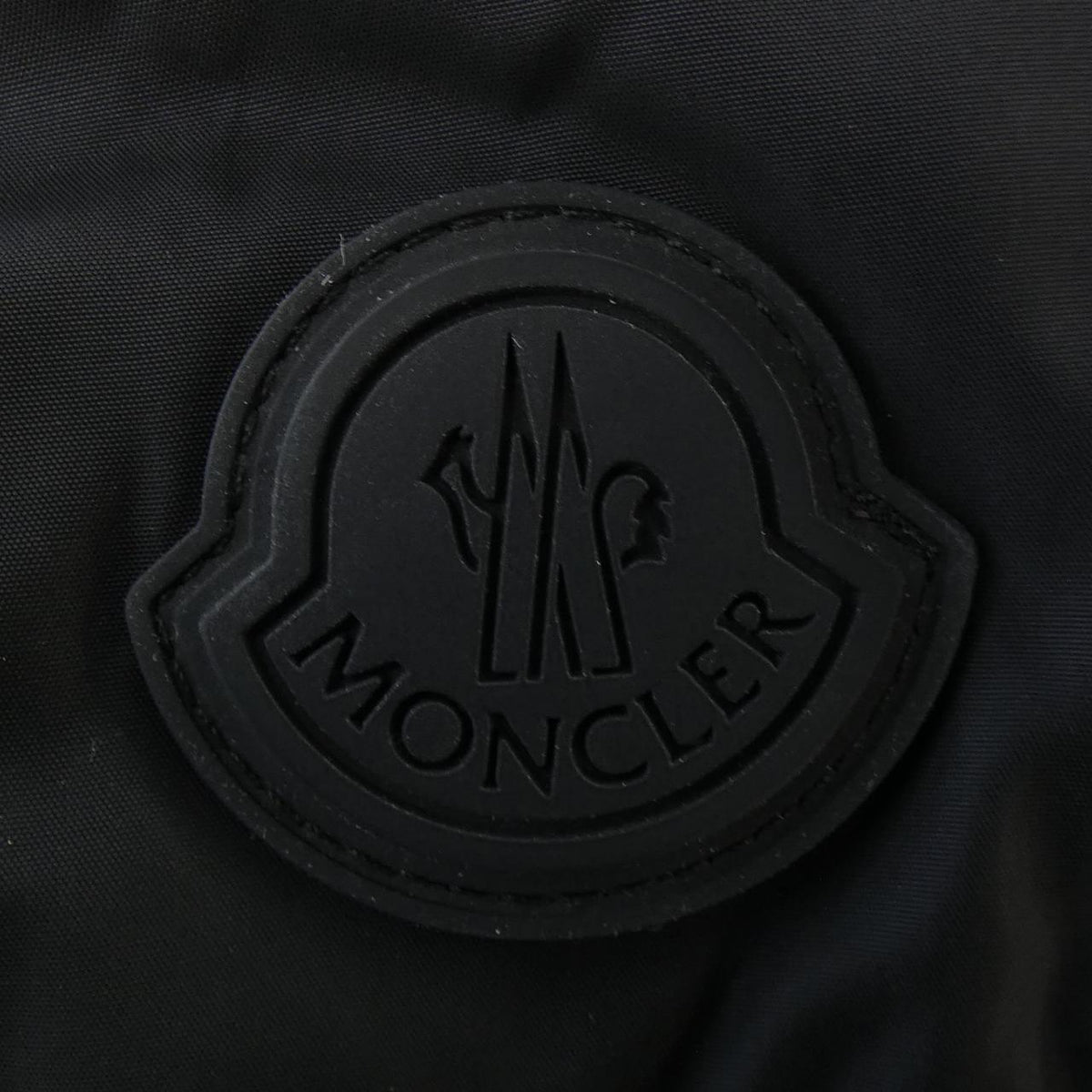 モンクレール MONTCLA ダウンジャケット