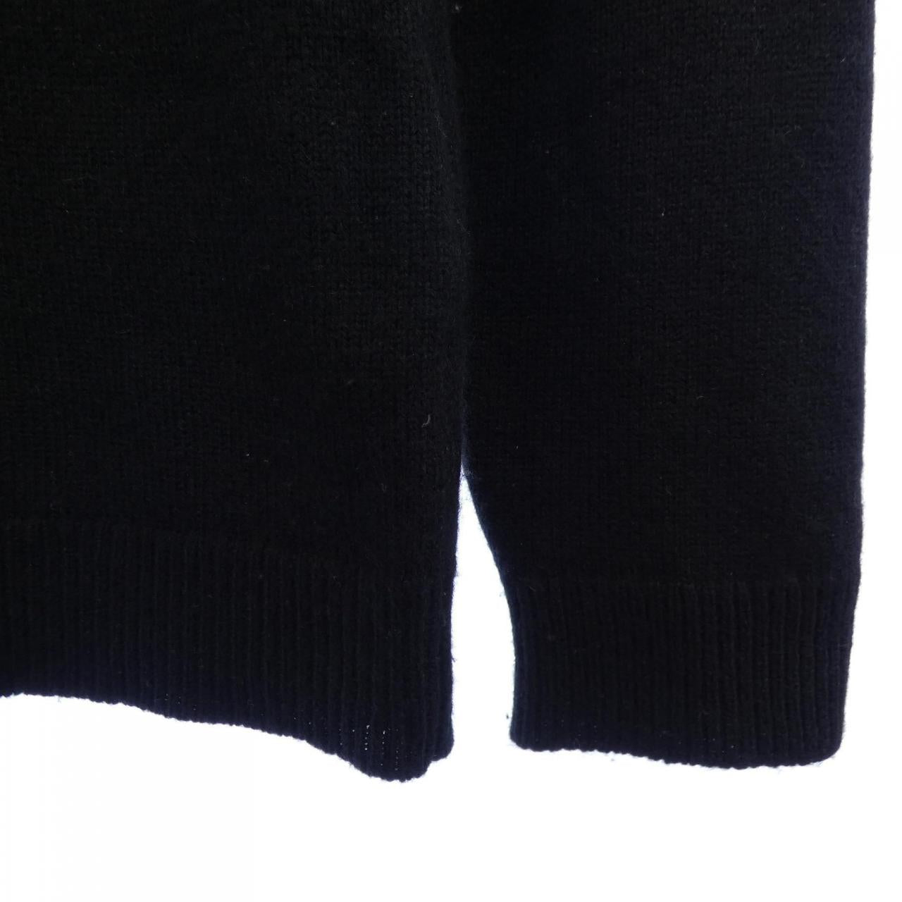 ヴァレンティノ カシミヤニット