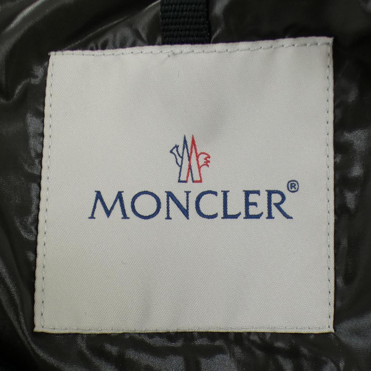 モンクレール MONTCLA ダウンジャケット