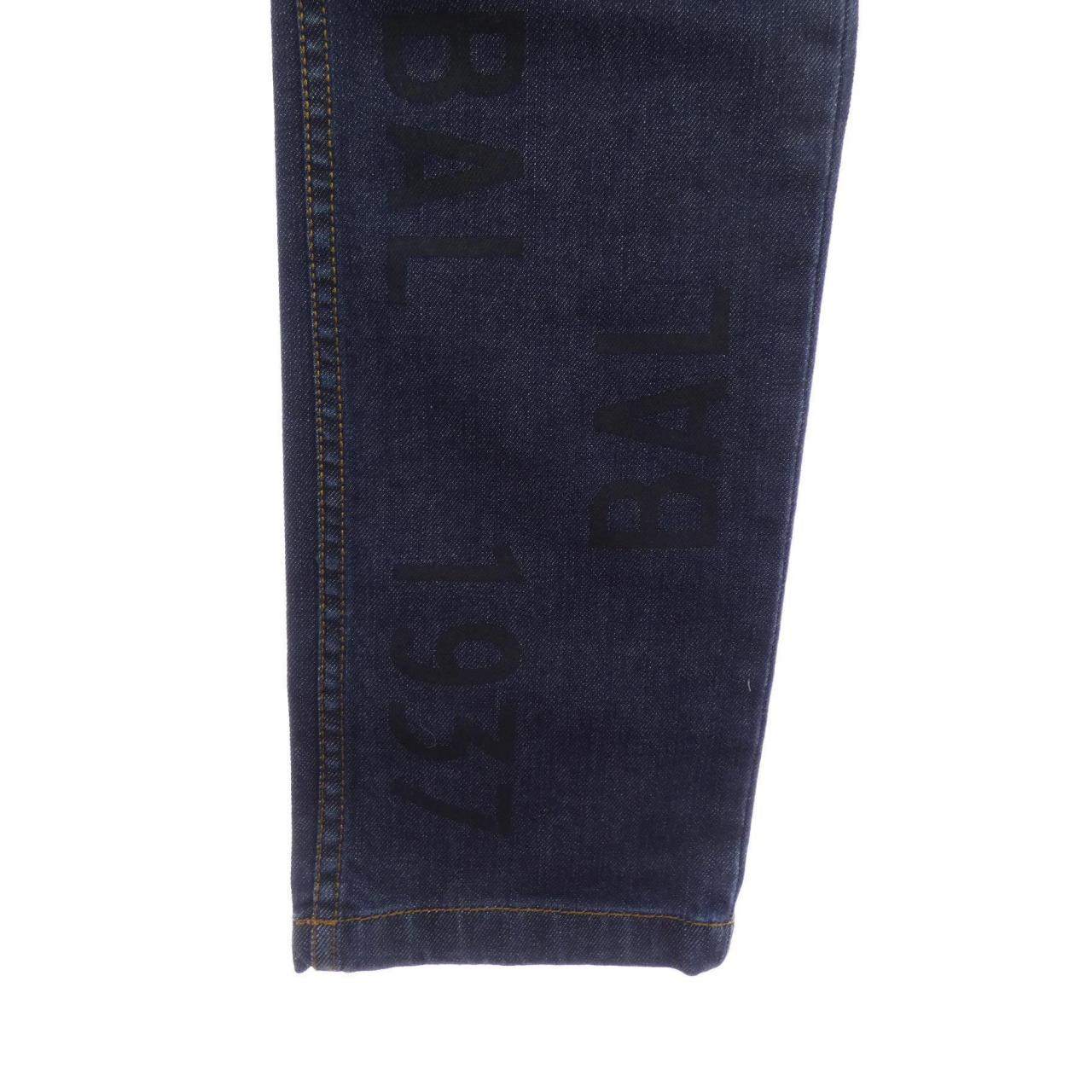 バレンシアガ ジーンズ