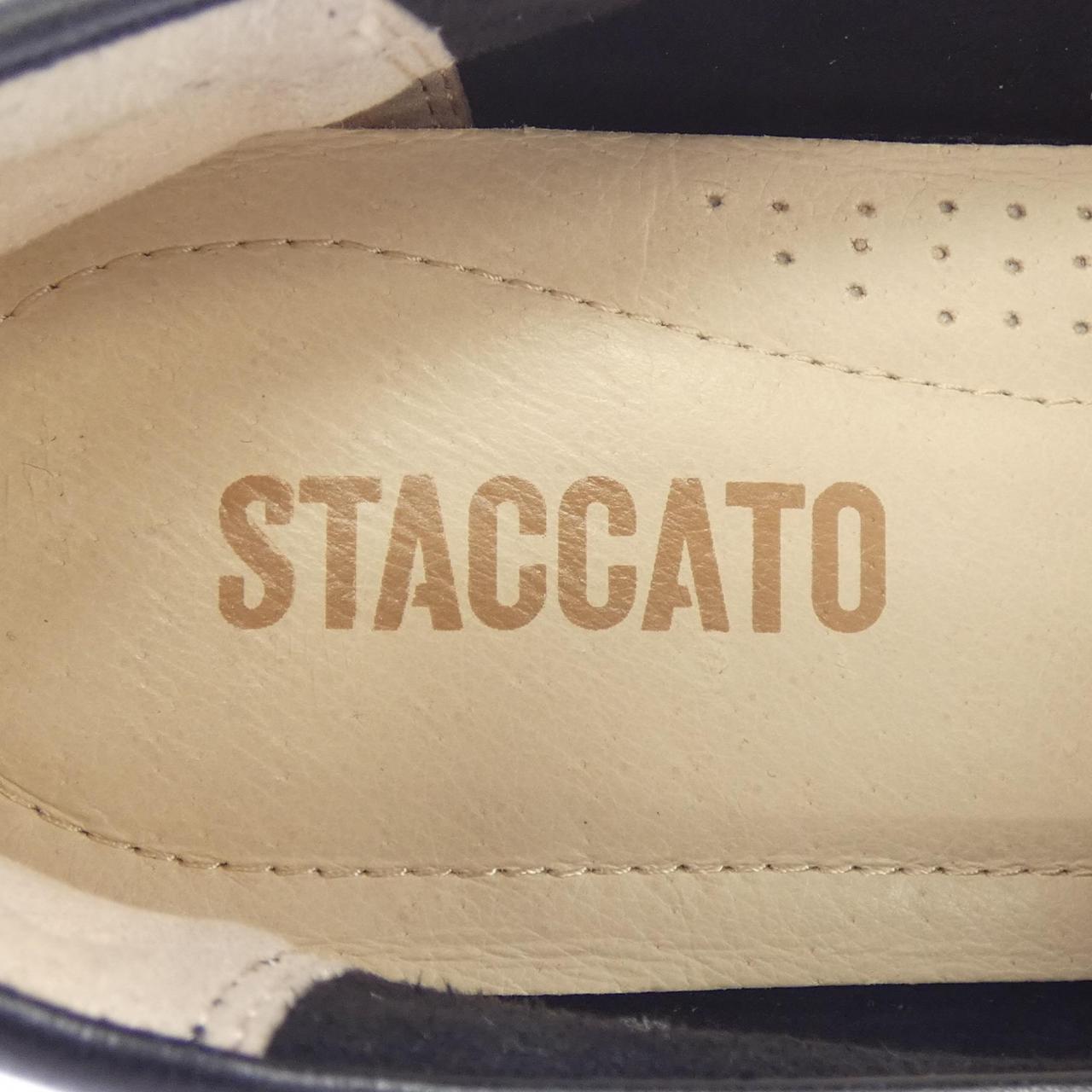 スタッカート シューズ