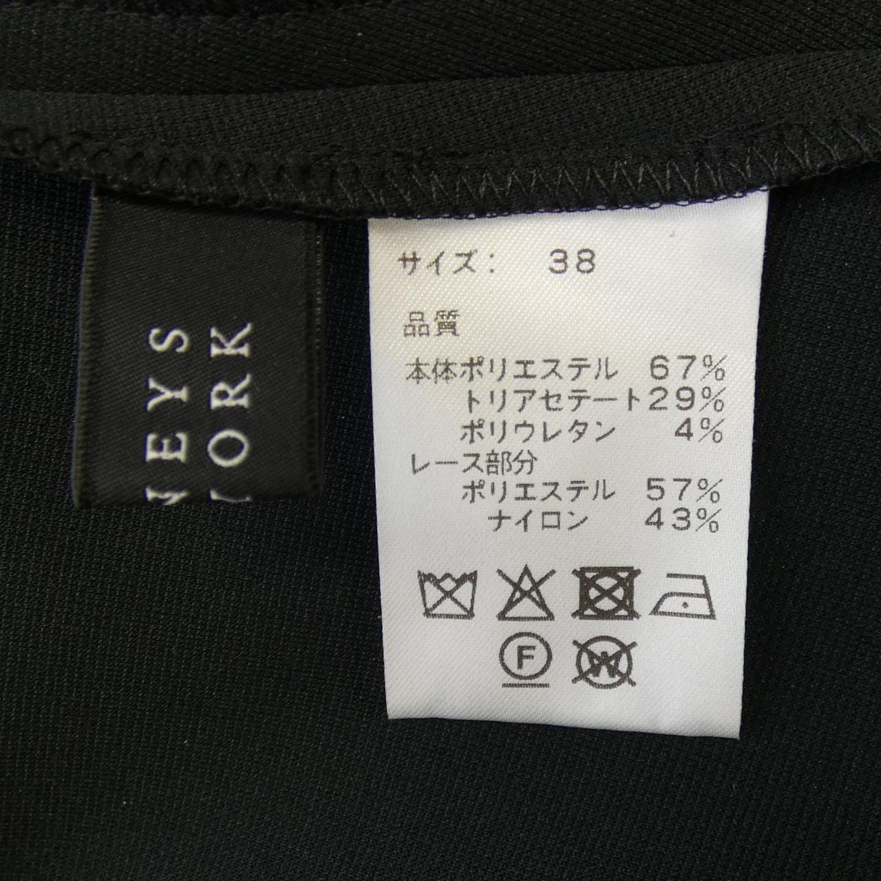 バーニーズニューヨーク トップス