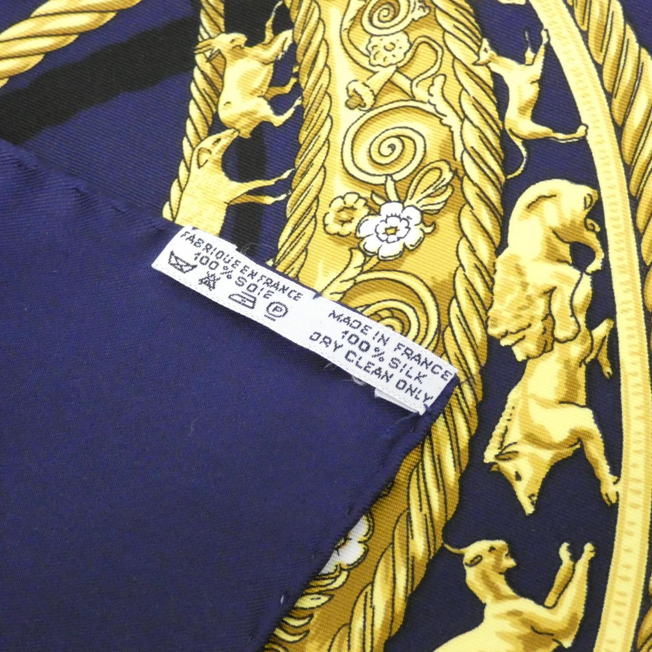 エルメス LES CAVALIERS D'OR シルクスカーフ