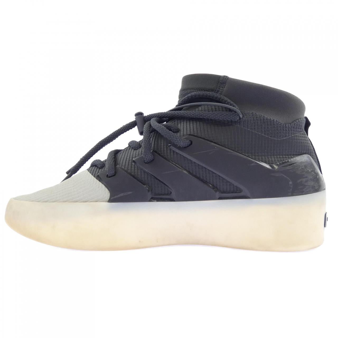 アディダス Fear of God スニーカー
