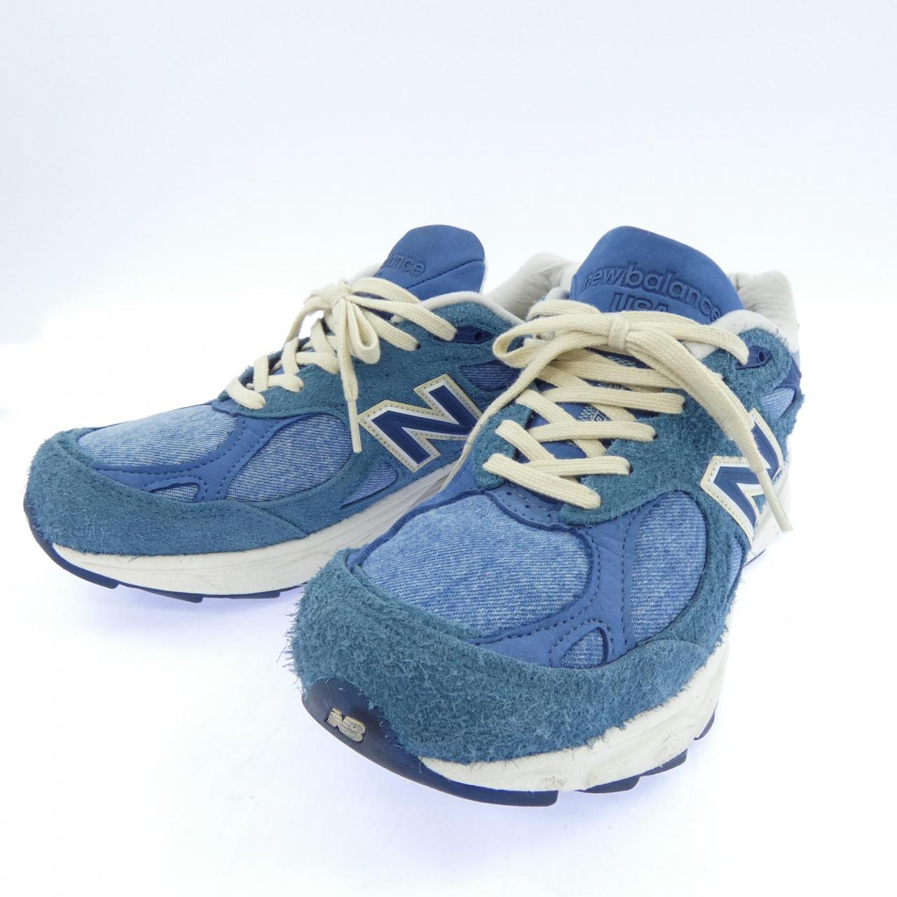 ニューバランスLevi’sスニーカー