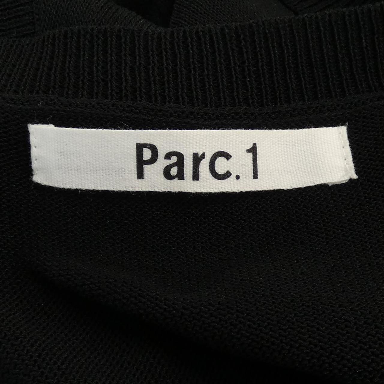 PARC.1 トップス