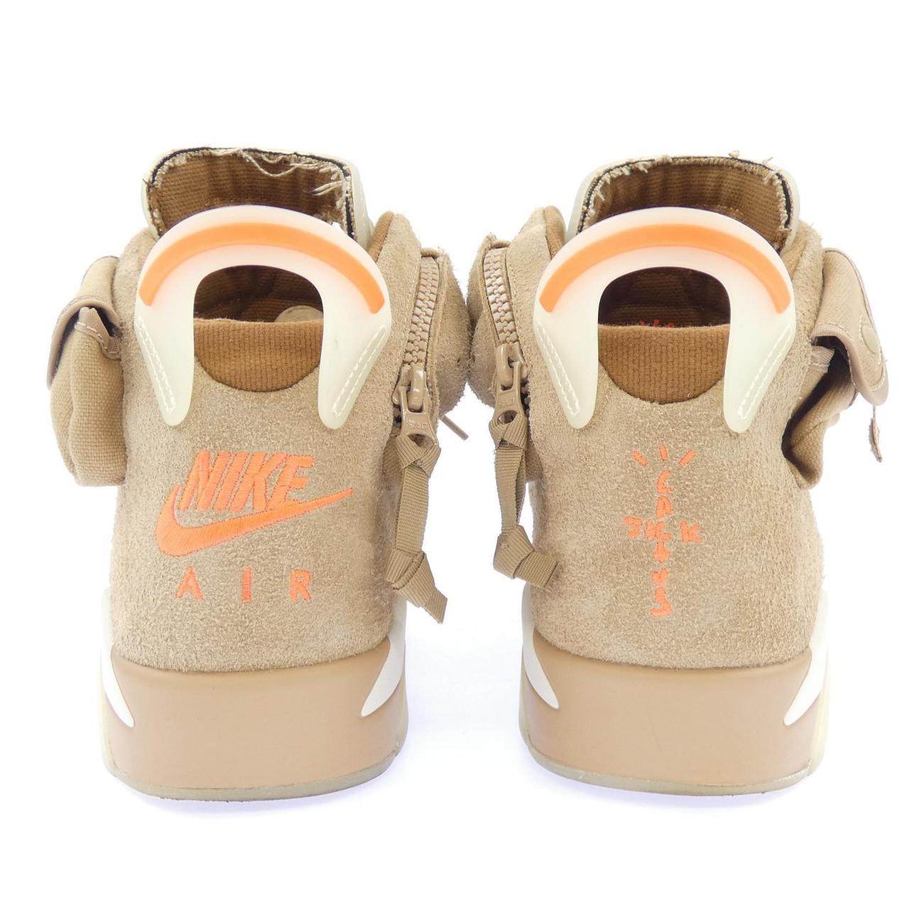 ナイキジョーダンTRAVIS SCOTT スニーカー