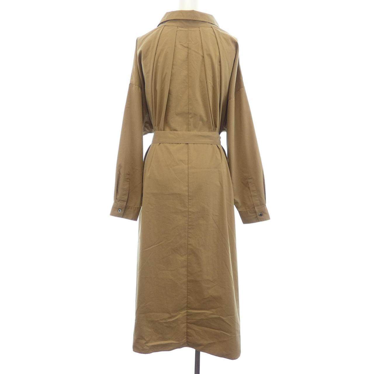 ヴァンソンエミレイユ ワンピース