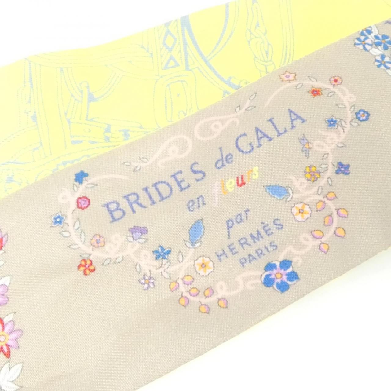 エルメス BRIDES DE GALA FLEURS シルクスカーフ