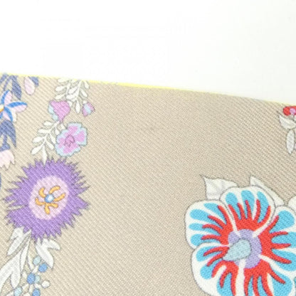 エルメス BRIDES DE GALA FLEURS シルクスカーフ