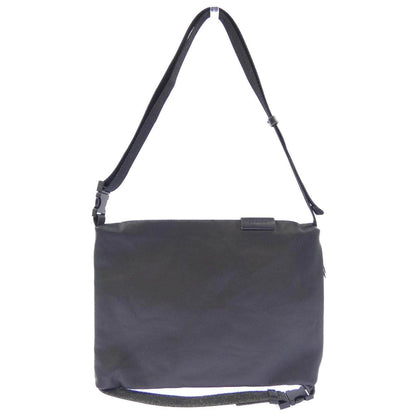 コートエシエル Inn M Sleek ショルダーバッグ