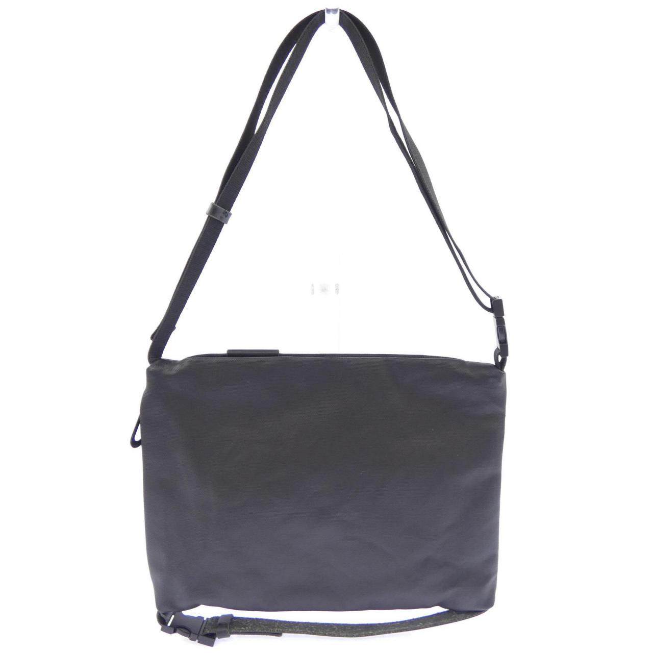 コートエシエル Inn M Sleek ショルダーバッグ