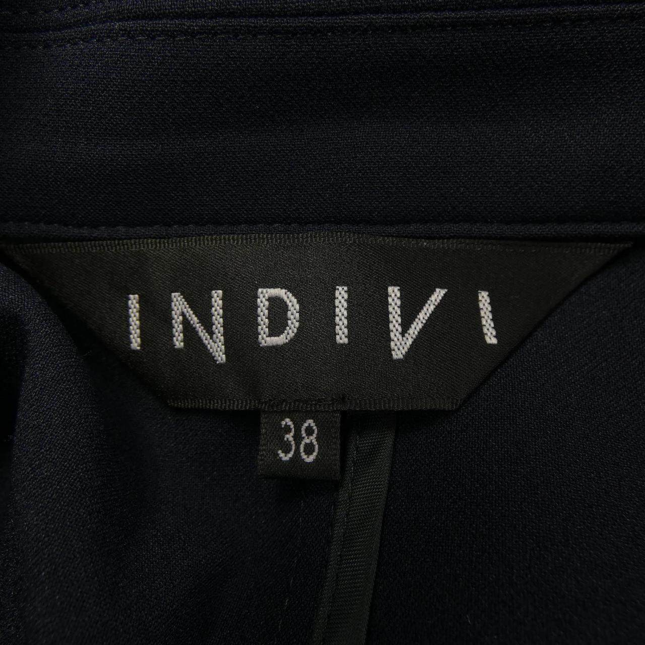 インディヴィ ジャケット