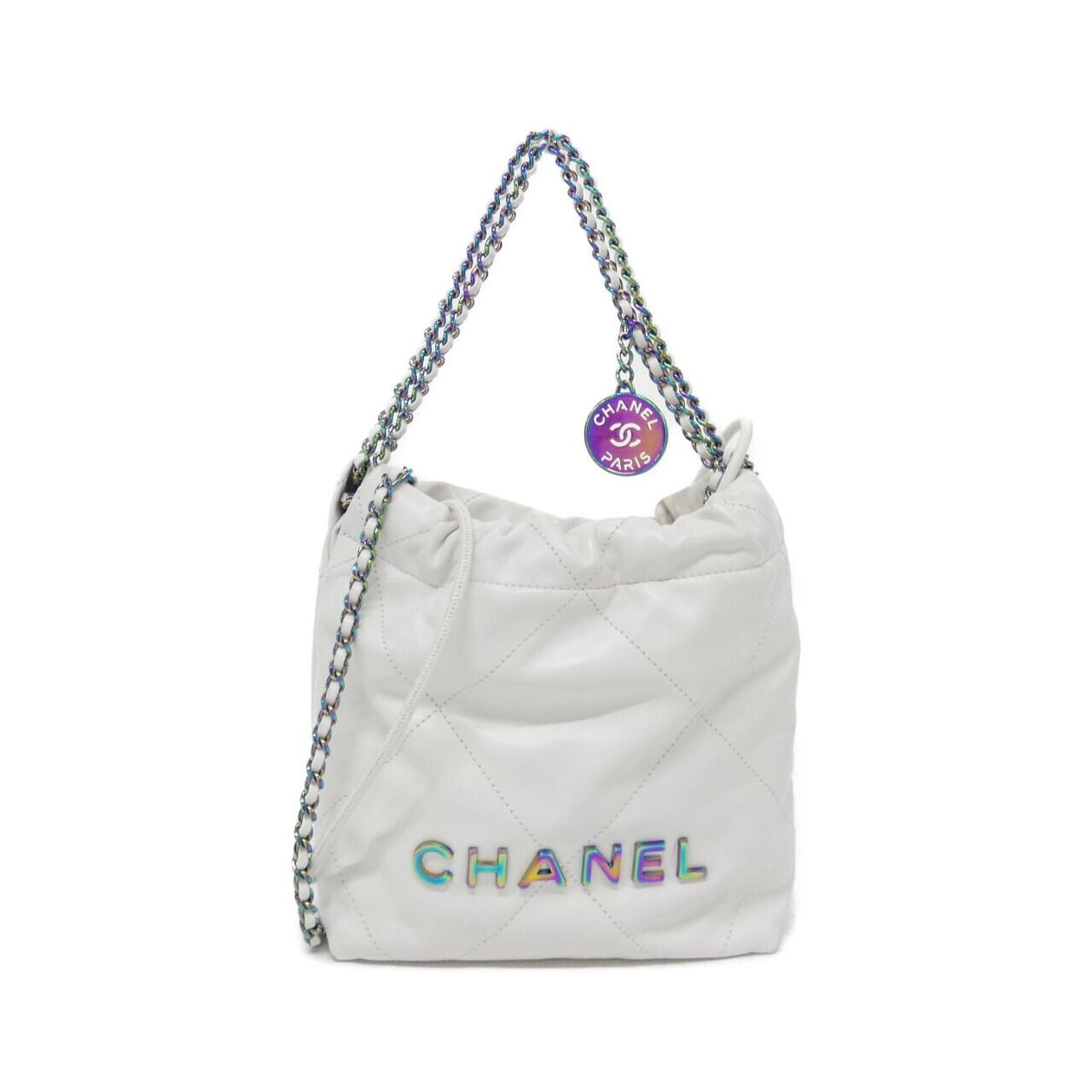 シャネル シャネル22 カーフ ショルダーバッグ
