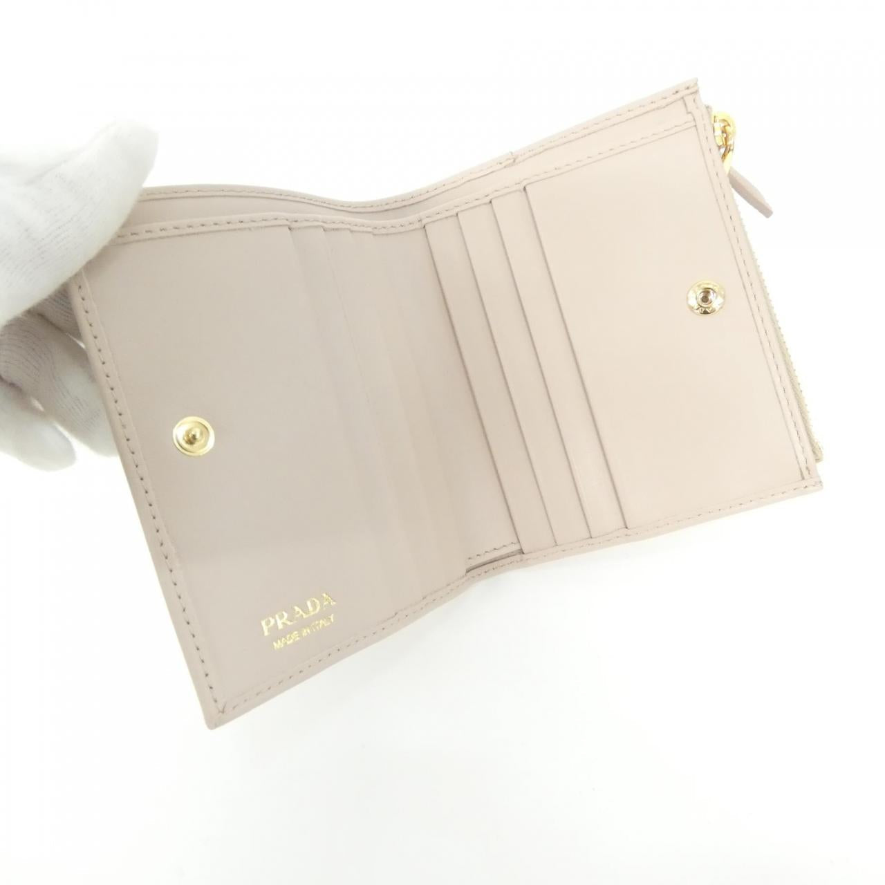 プラダ シティカーフ 二つ折り財布