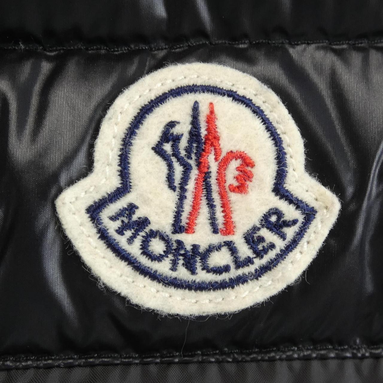 モンクレール DUPRES ダウンベスト