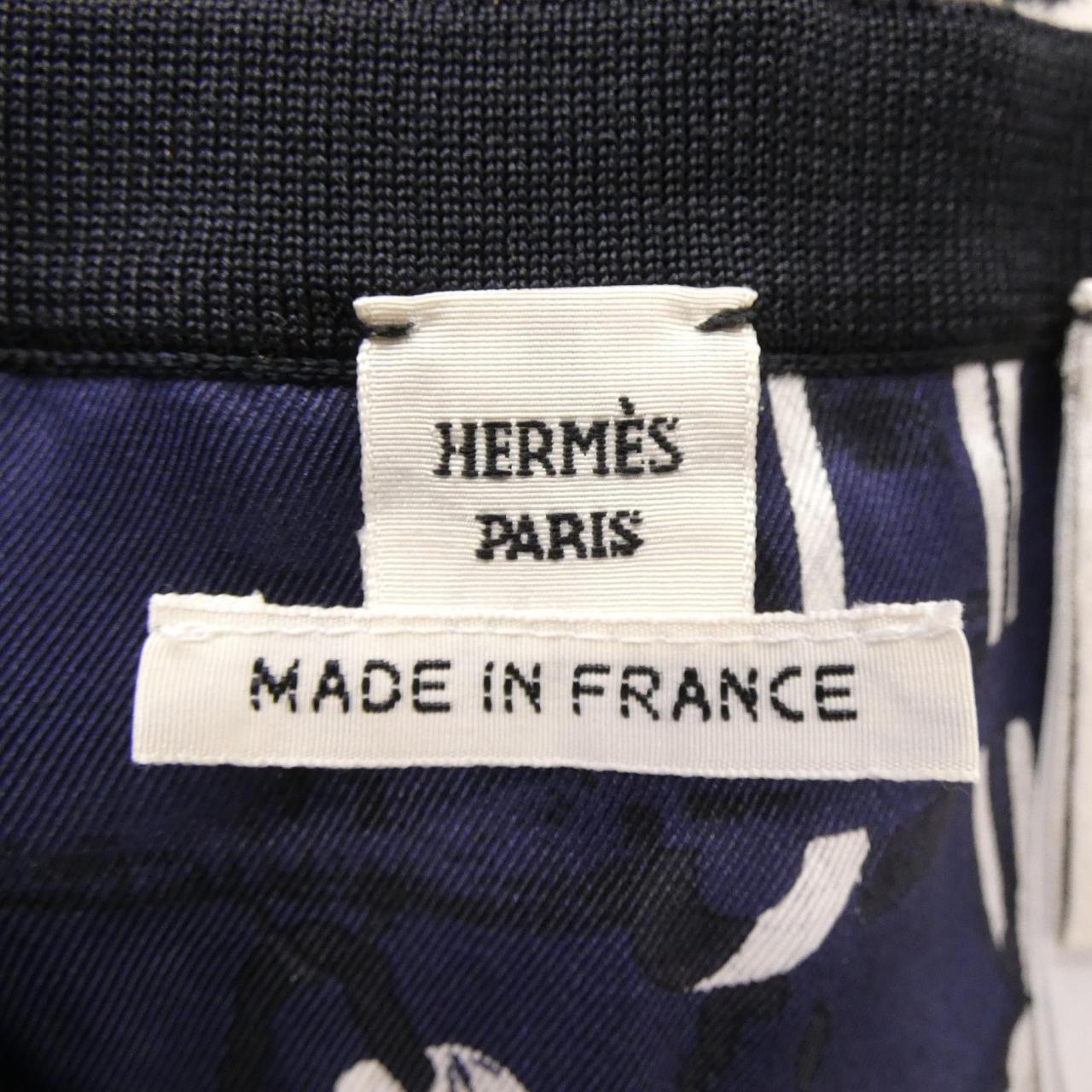 エルメス PASEMENTERIE シルクトップス