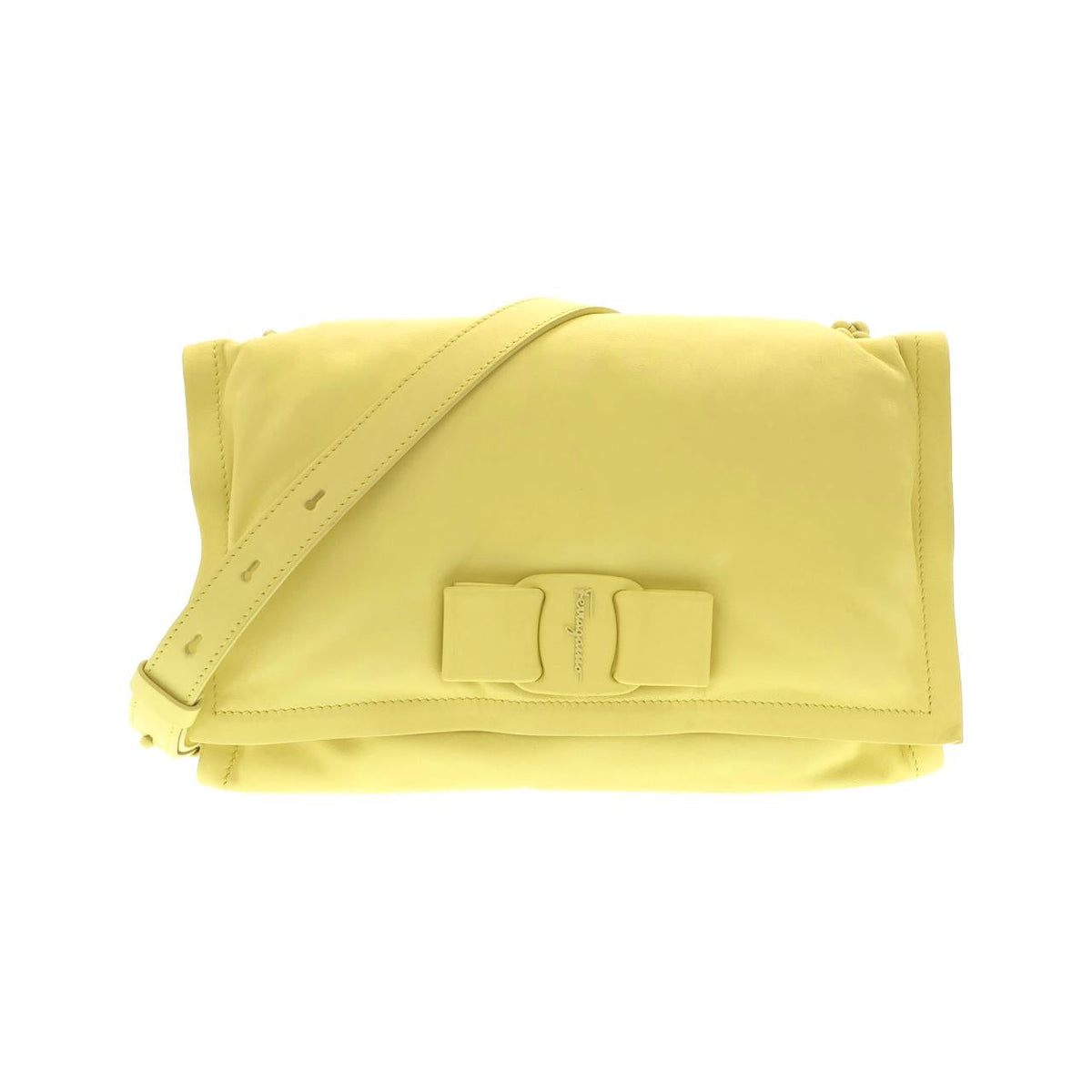 サルヴァトーレ フェラガモ VIVA BOW カーフショルダーバッグ