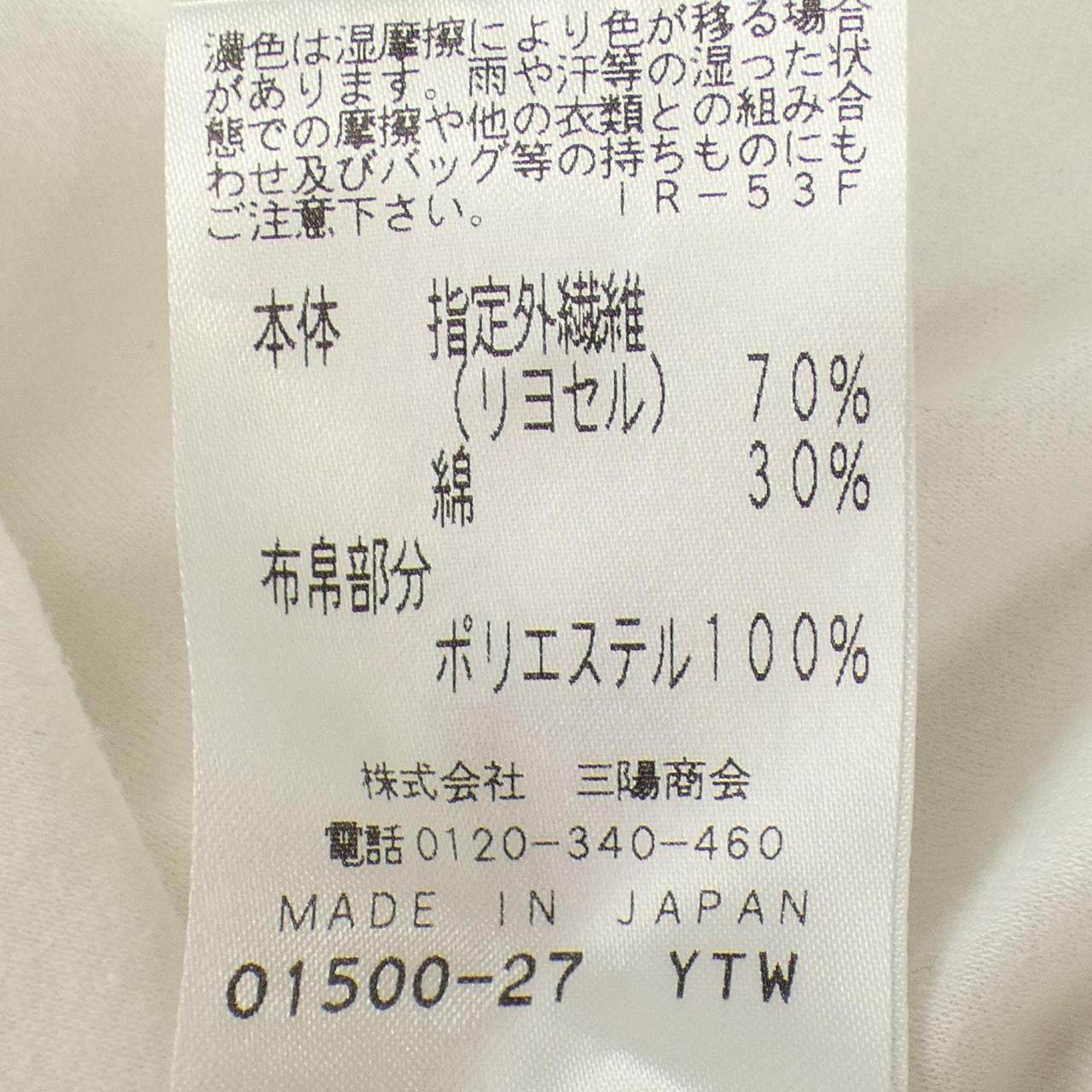 エポカ トップス