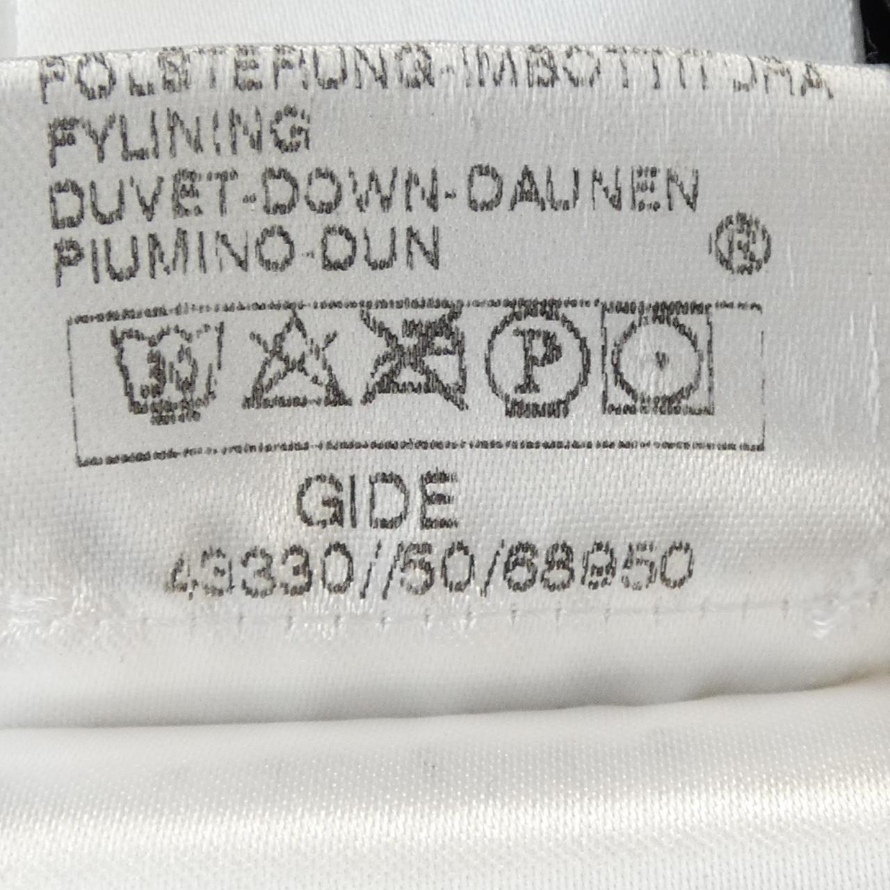 モンクレール GIDE ダウンベスト