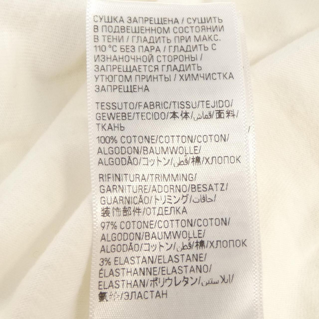 バレンシアガ Tシャツ