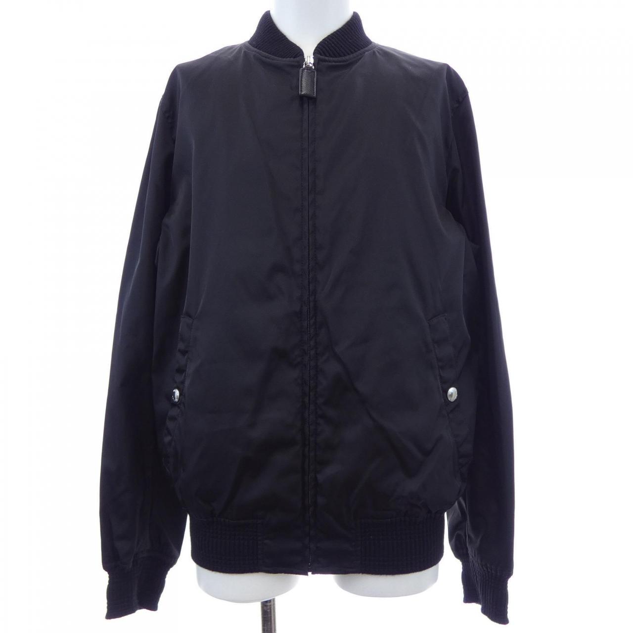 プラダ トライアングルロゴ RE-NYLON ブルゾン