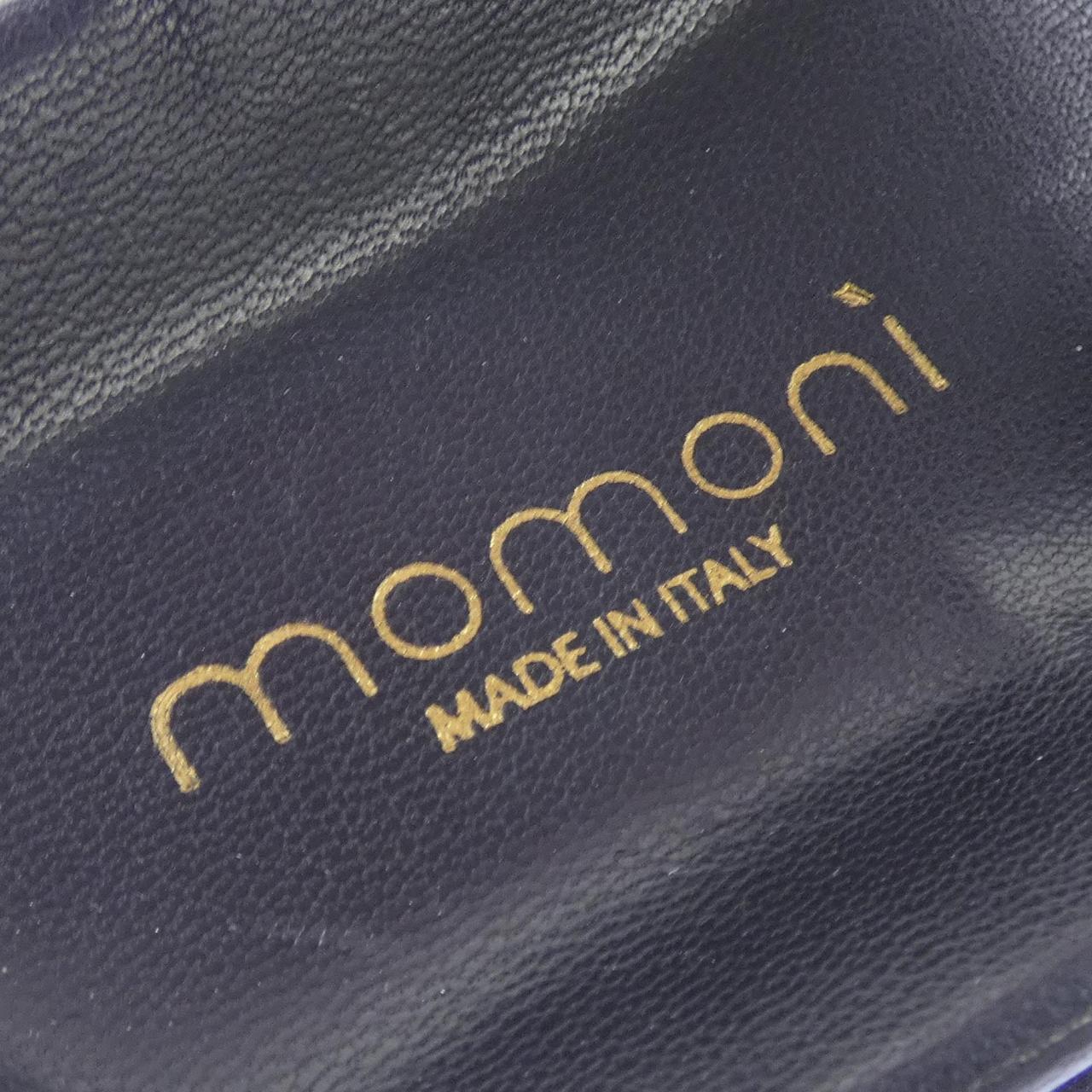 MOMONI サンダル